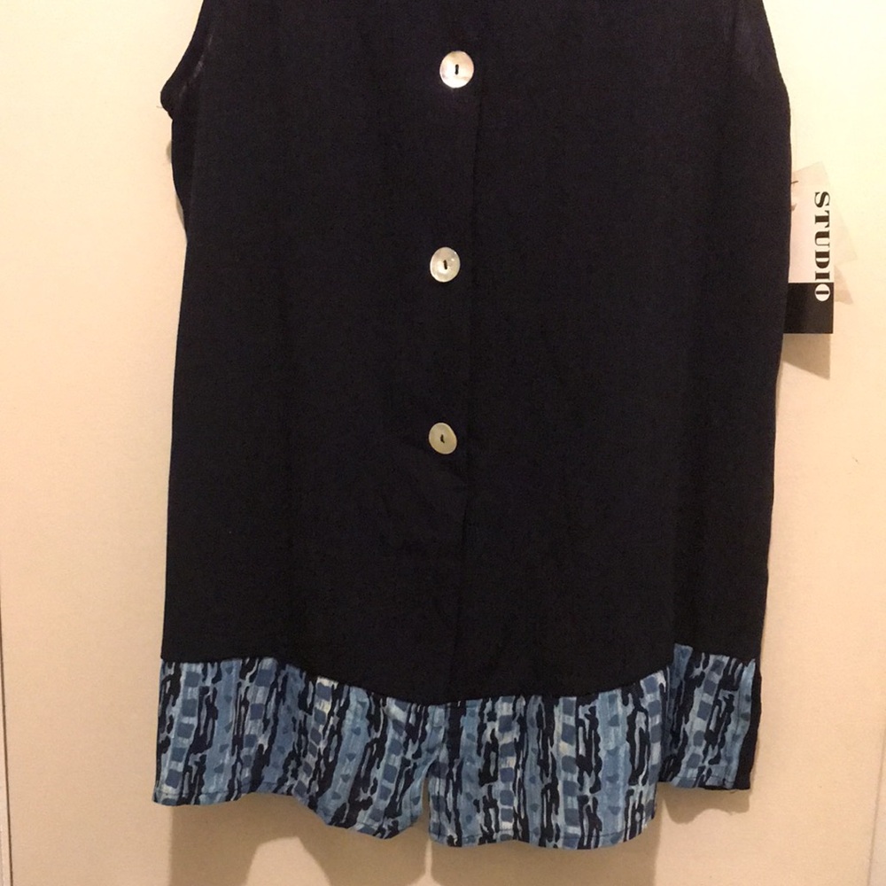 E) Studio JPR Stylish Size Medium Navy Blue Button Down Sleeveless Top - Picture 3 of 7